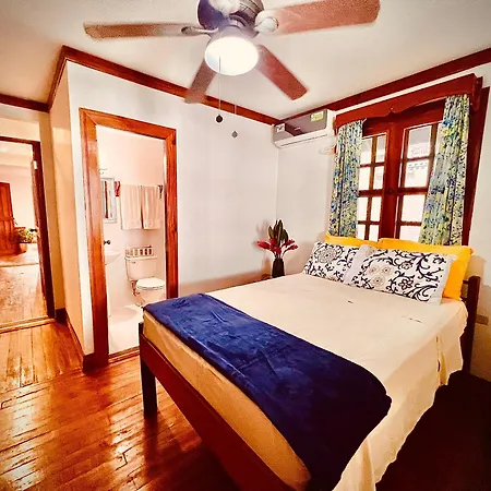 Apartamentos Casa Le Parc Bocas Town Exterior photo